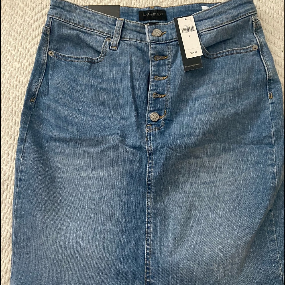Banana Republic Denim skirt